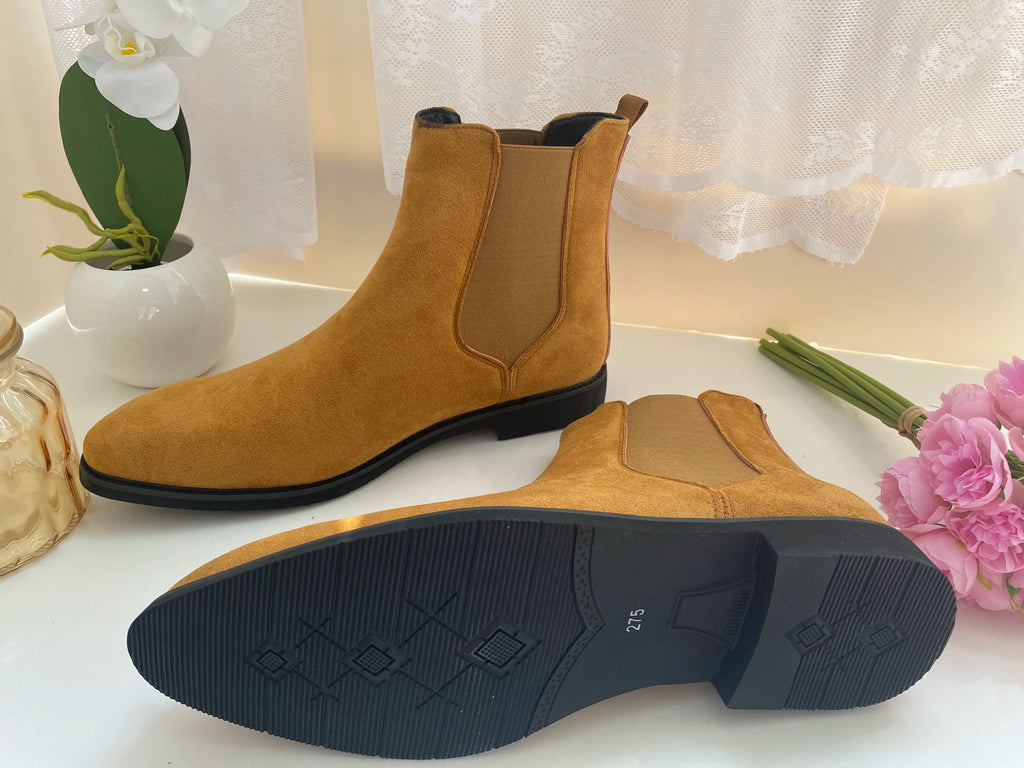 Beige Men Chelsea Boots Black Flock Round Toe Slip-On Business Handmade Men Boots  Botas De Hombre Wine Red Shoes Men