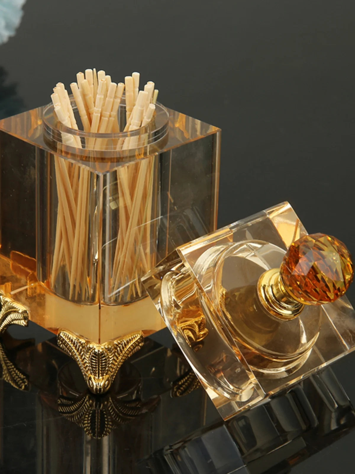 Nordic Tall Crystal Glass Toothpick Box with Lid Luxury Amber Transparent Cotton Swab Toothpick Box Dining Table Storage Jar